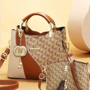 Bolsa Geométrica Exclusiva: Estilo Marrom Escuro com Acabamento em Óleo | Garanta a Sua por Apenas R$ 180,99!